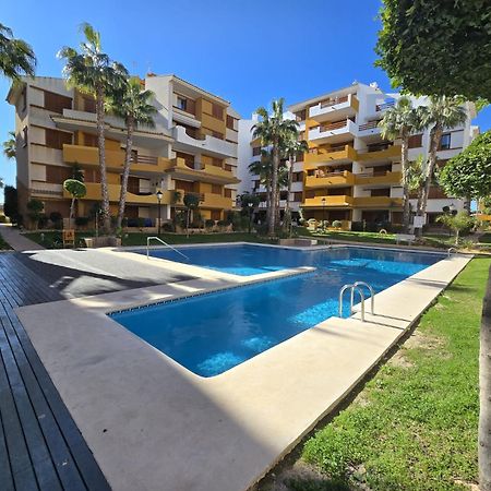 Olivia Sunny 2 Bedroom Apartament Punta Prima Torrevieja Dış mekan fotoğraf