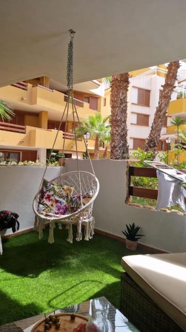 Olivia Sunny 2 Bedroom Apartament Punta Prima Torrevieja Dış mekan fotoğraf