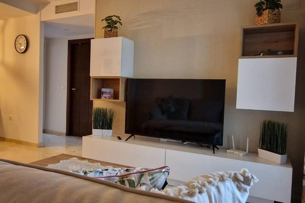 Olivia Sunny 2 Bedroom Apartament Punta Prima Torrevieja Dış mekan fotoğraf