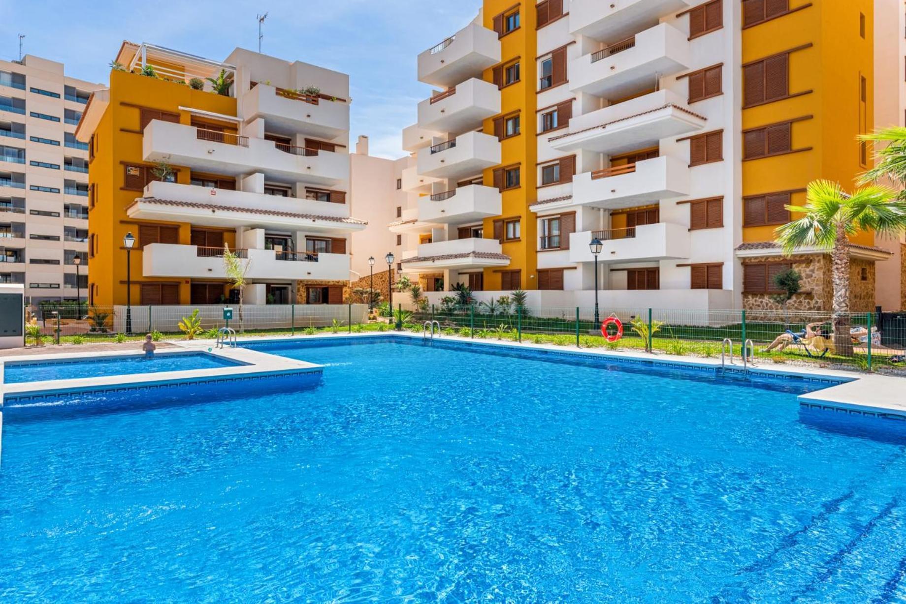 Olivia Sunny 2 Bedroom Apartament Punta Prima Torrevieja Dış mekan fotoğraf