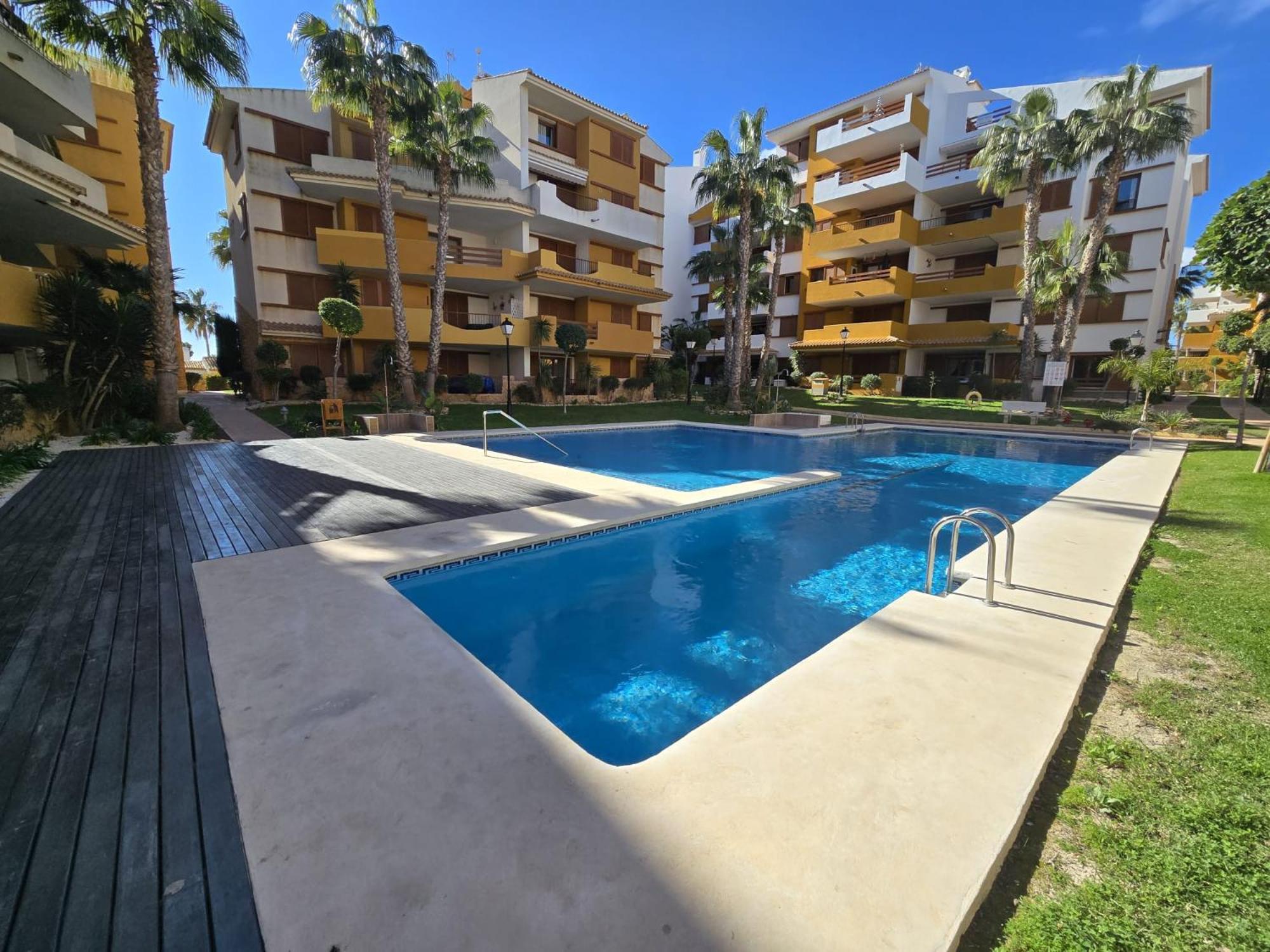 Olivia Sunny 2 Bedroom Apartament Punta Prima Torrevieja Dış mekan fotoğraf
